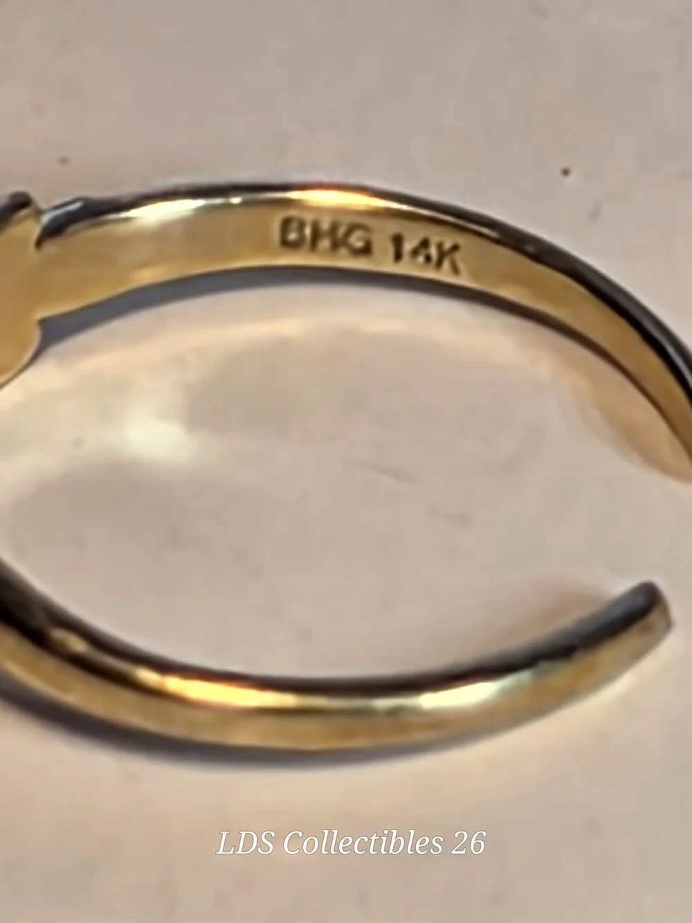 Gold Leaf Toe Ring - Women's Adjustable 14K Gold Toe Ring - Picture 4 of 12